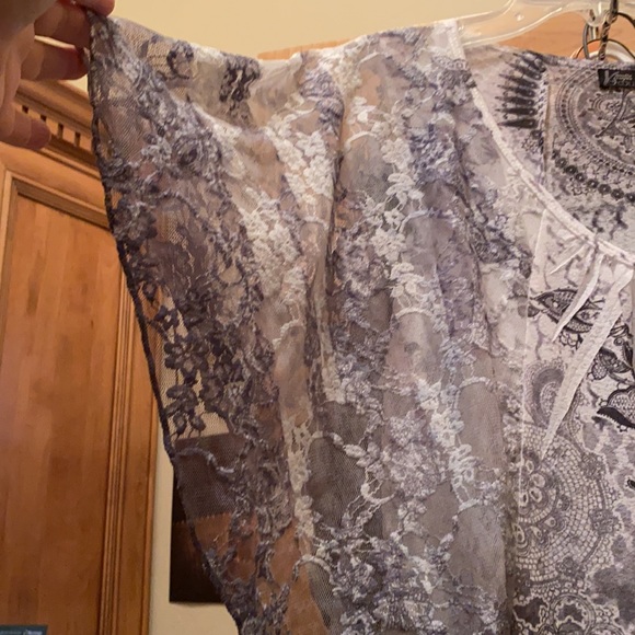 Top Woman’s 1X - Picture 5 of 7